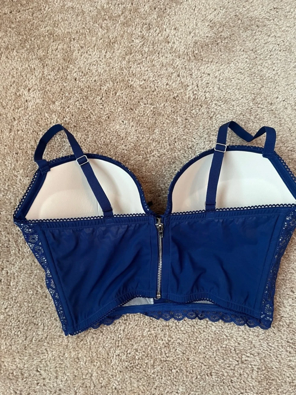 NWT Victoria’s Secret Padded Demi Lace Bralette - Picture 2 of 7